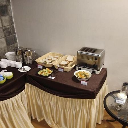 מלון צ'נאי Urvashi Residency מראה חיצוני תמונה