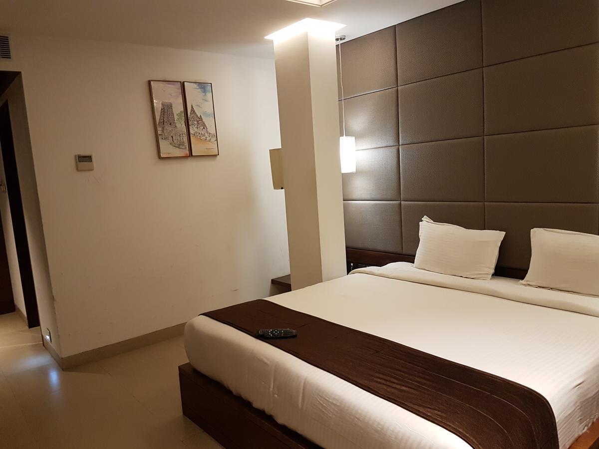 מלון צ'נאי Urvashi Residency מראה חיצוני תמונה